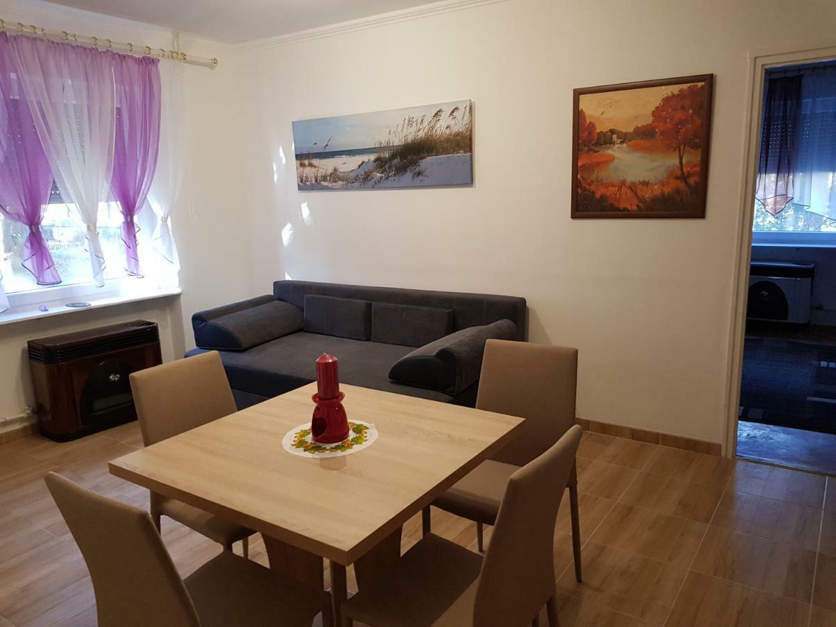 קישקונהלש Lia Apartman מראה חיצוני תמונה